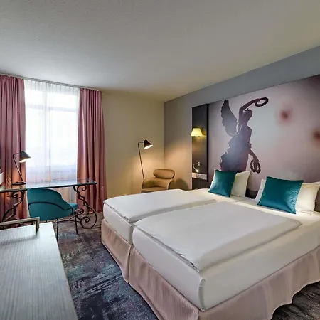 Mercure Hotel 4*